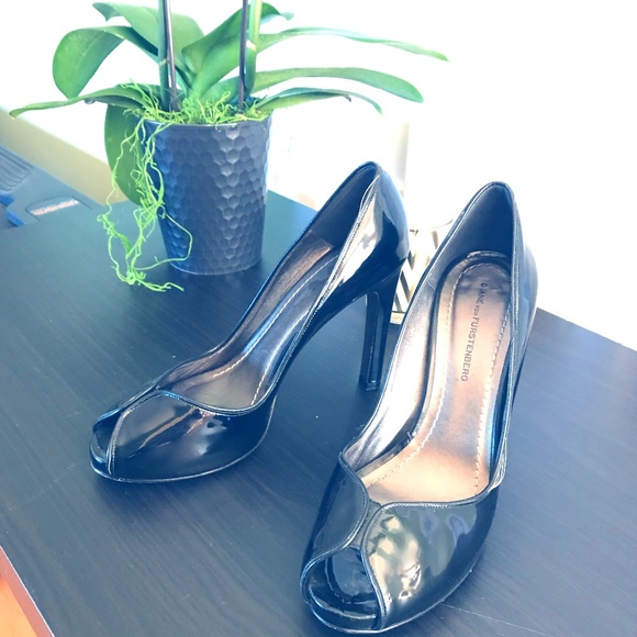 DVF Patent Leather Peep Toe High Heels Size 10 - Picture 1 of 8